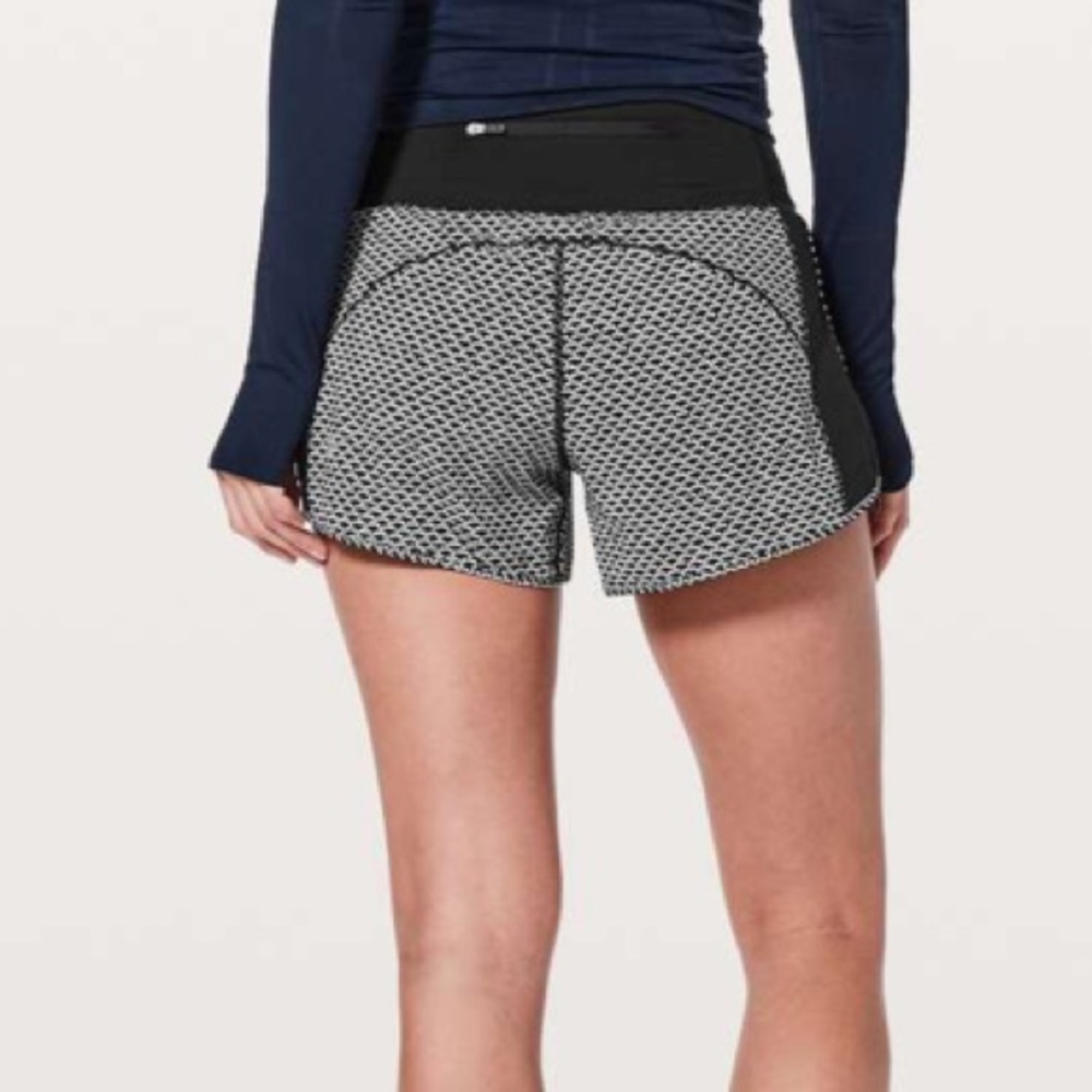 Lululemon Real Quick Short *Perforated 3.5" - Picture 8 of 11